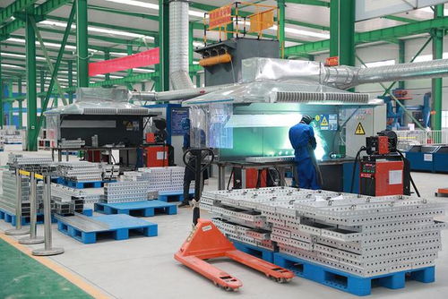 企業(yè)生產(chǎn)忙，技術(shù)開發(fā)熱，中國(guó)經(jīng)濟(jì)穩(wěn)中向好動(dòng)能足